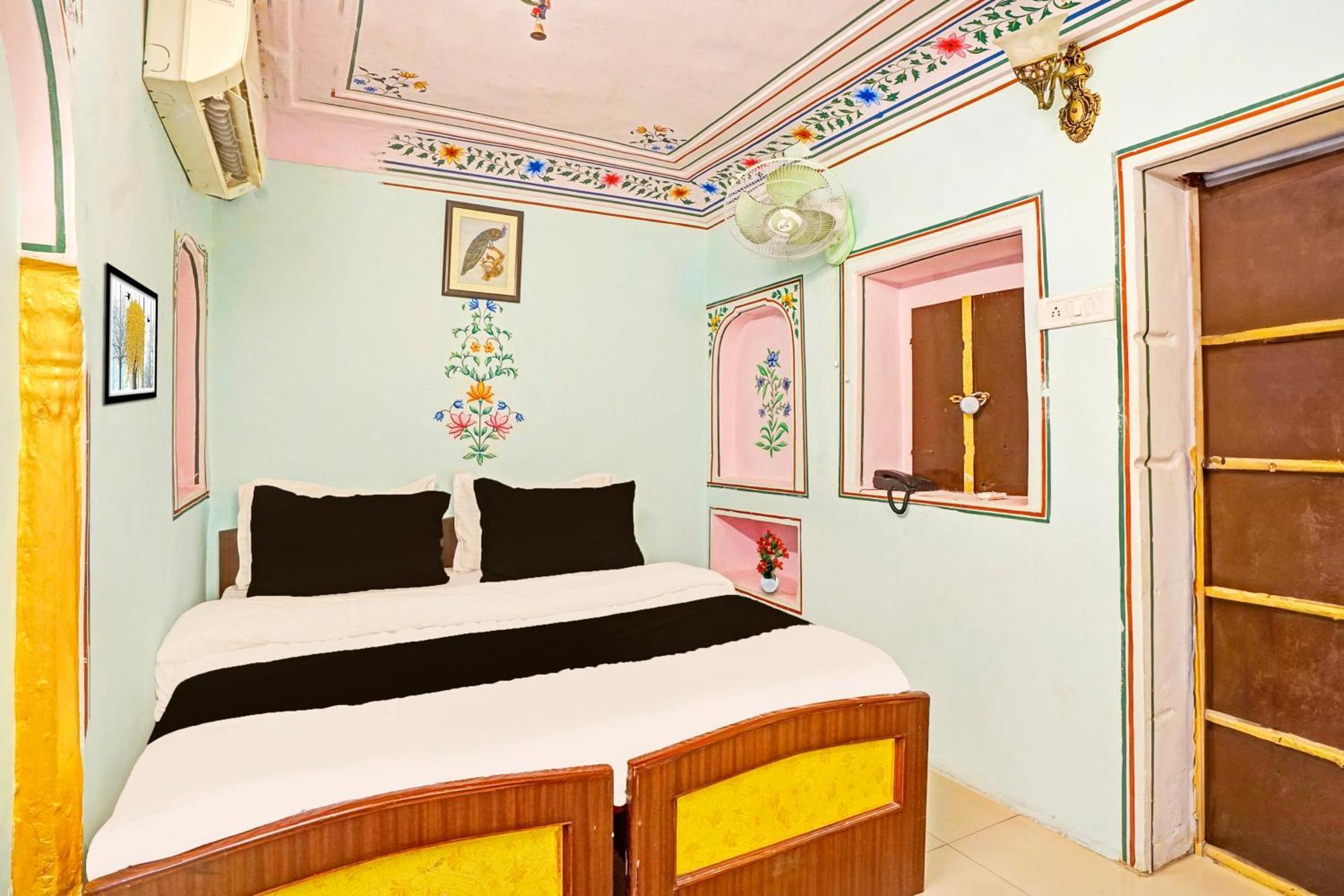 Super Collection O Ramganj Near Hawa Mahal Hotell Jaipur Eksteriør bilde