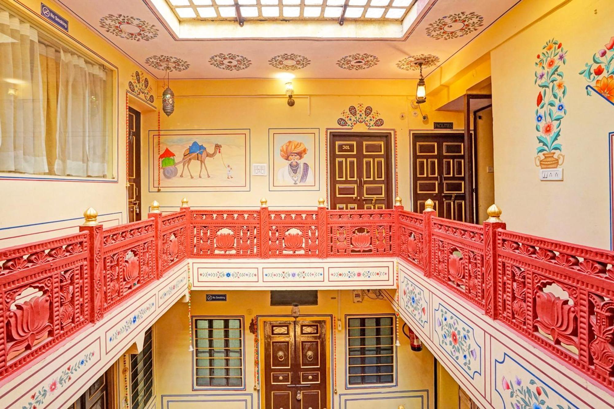 Super Collection O Ramganj Near Hawa Mahal Hotell Jaipur Eksteriør bilde