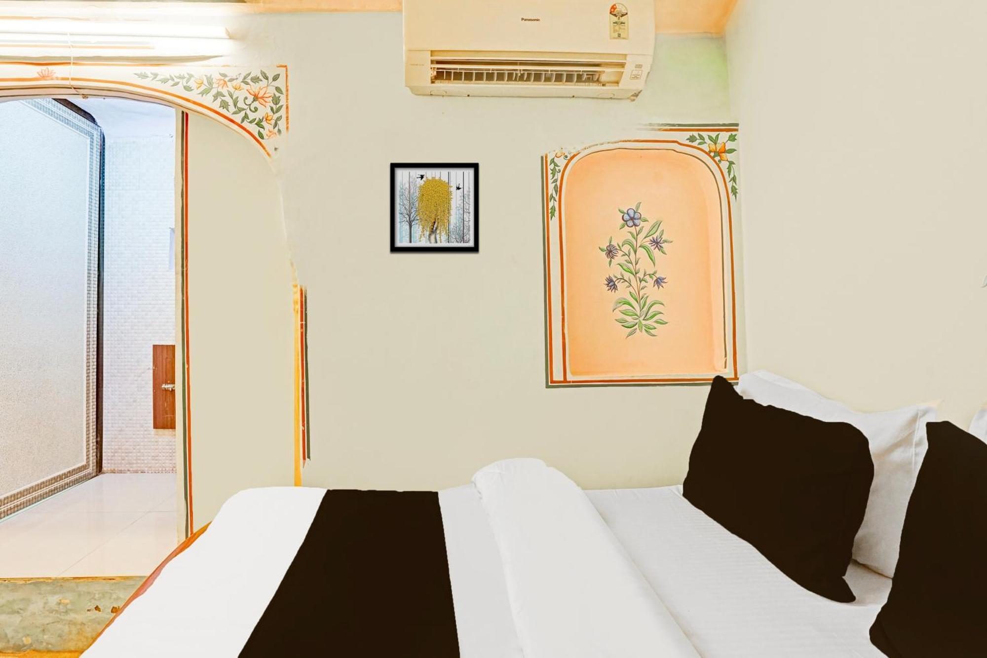 Super Collection O Ramganj Near Hawa Mahal Hotell Jaipur Eksteriør bilde