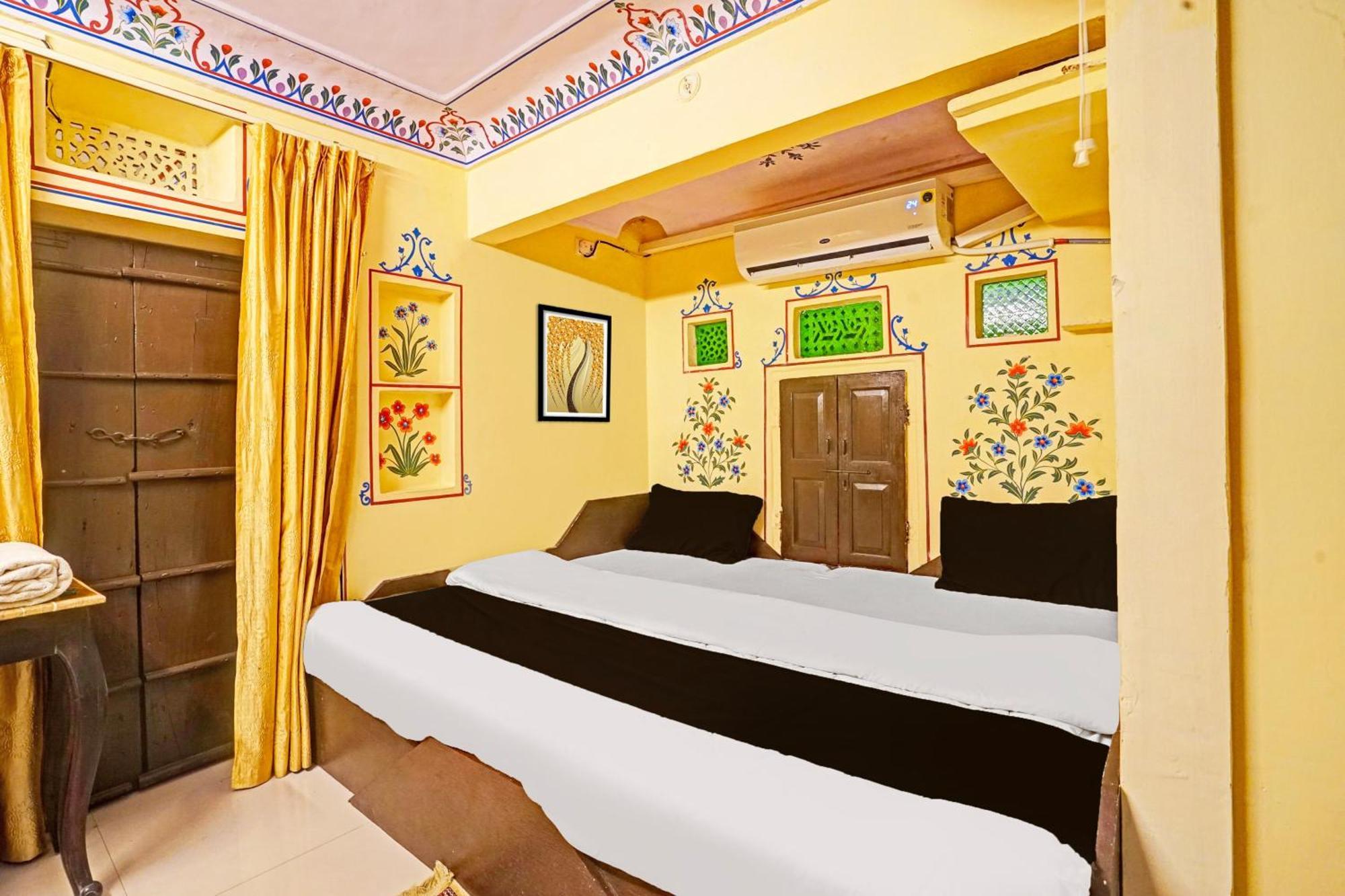Super Collection O Ramganj Near Hawa Mahal Hotell Jaipur Eksteriør bilde