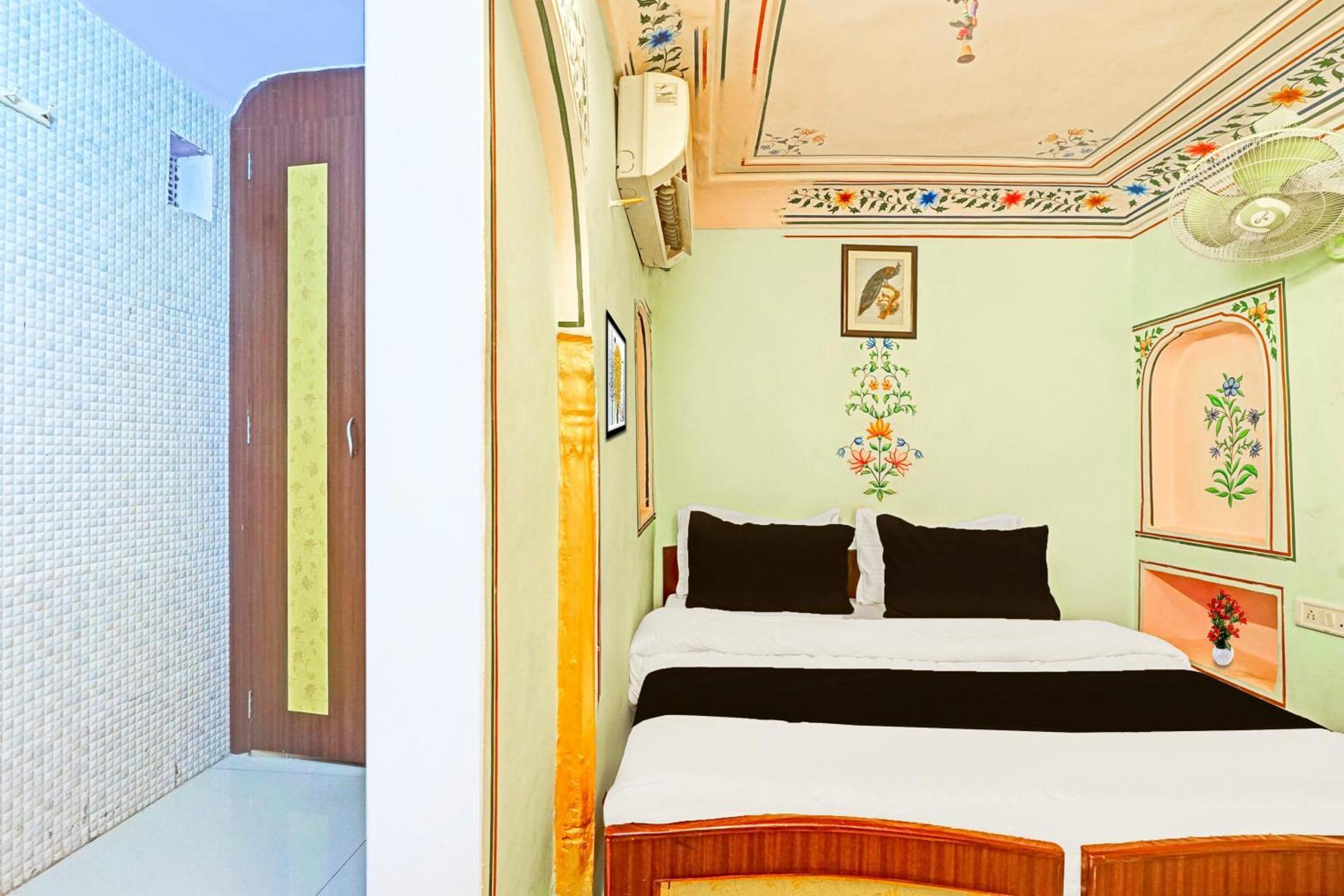 Super Collection O Ramganj Near Hawa Mahal Hotell Jaipur Eksteriør bilde