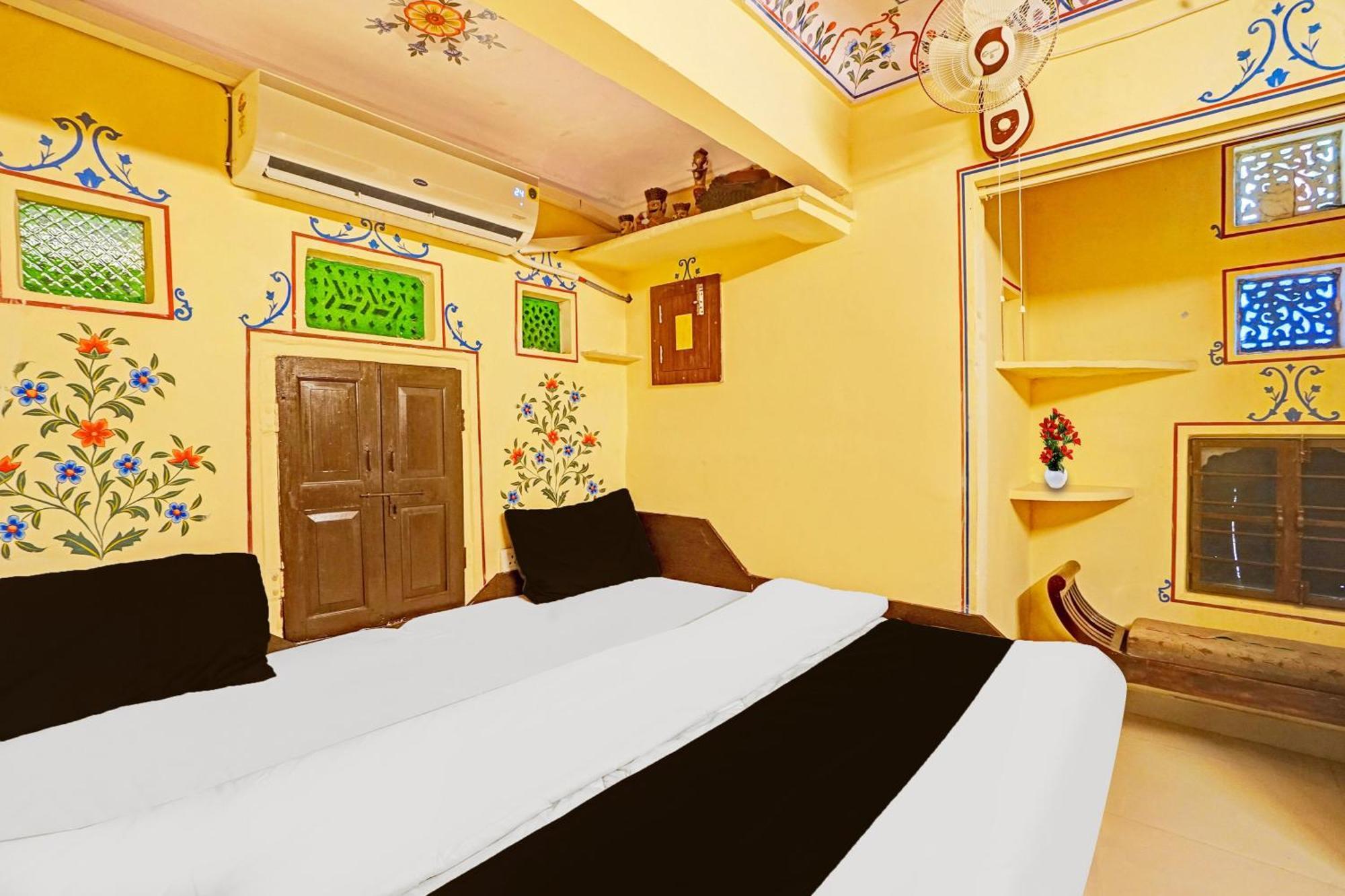 Super Collection O Ramganj Near Hawa Mahal Hotell Jaipur Eksteriør bilde