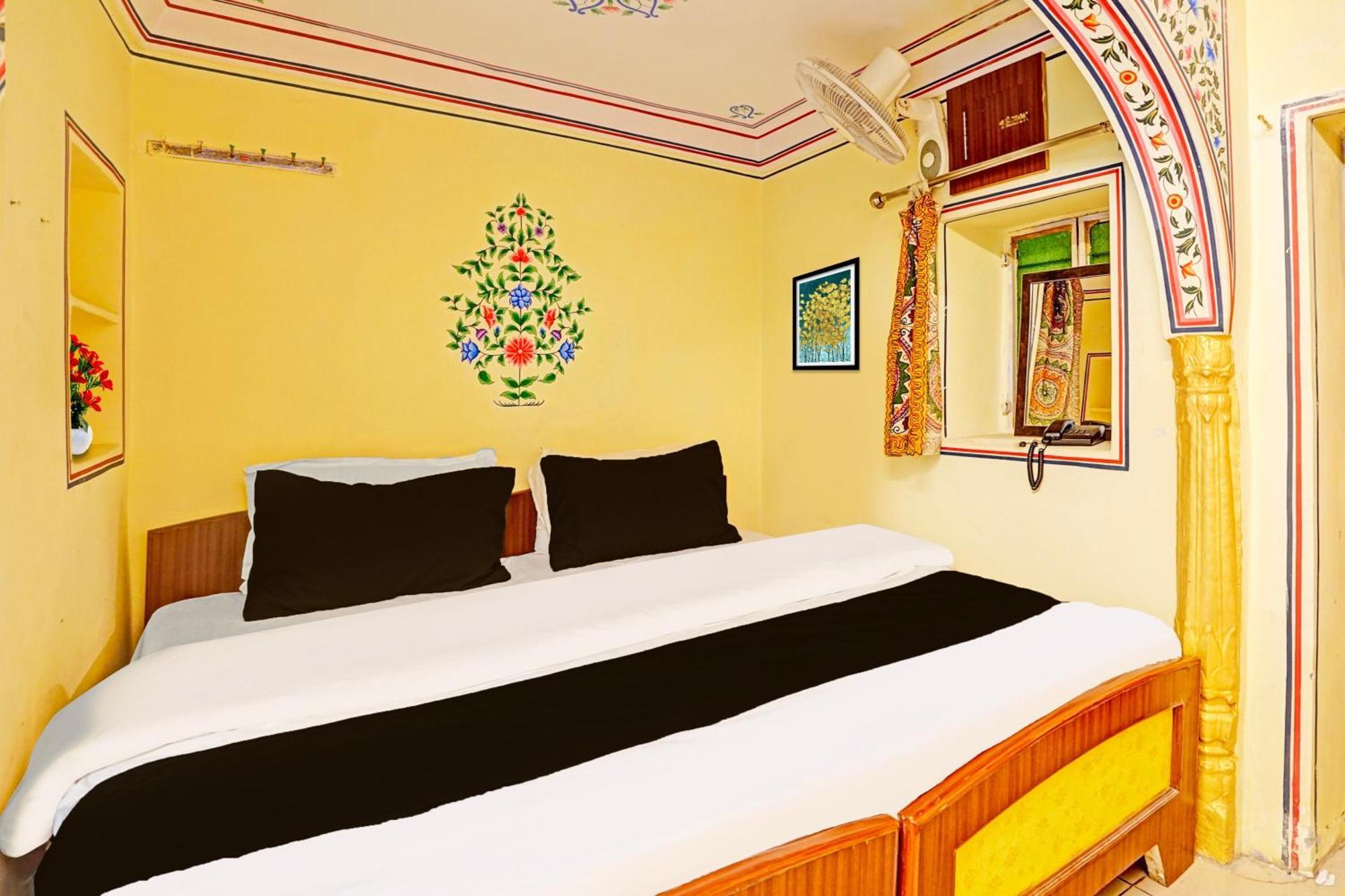 Super Collection O Ramganj Near Hawa Mahal Hotell Jaipur Eksteriør bilde